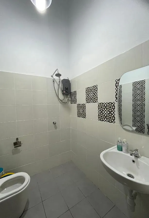 Traditional Melaka Homestay With Private Pool Kampong Bukit Katil Holiday home