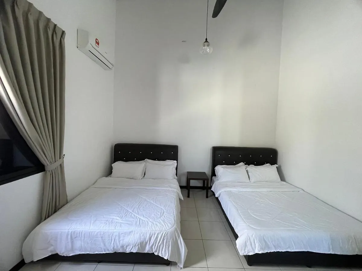 Holiday home Traditional Melaka Homestay With Private Pool Kampong Bukit Katil