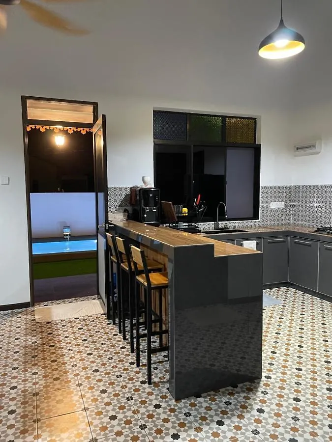 Traditional Melaka Homestay With Private Pool Kampong Bukit Katil